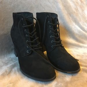 HIGH HEEL LACE UP ANKLE BOOTIES